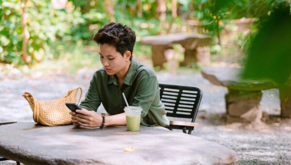 The 2026 Guide to Digital Detox: Reclaiming Your Time and Wellbeing